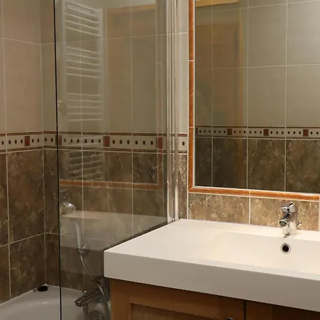 2 Pieces 4 Pers, Sud, Piscine, Parking * Valloire